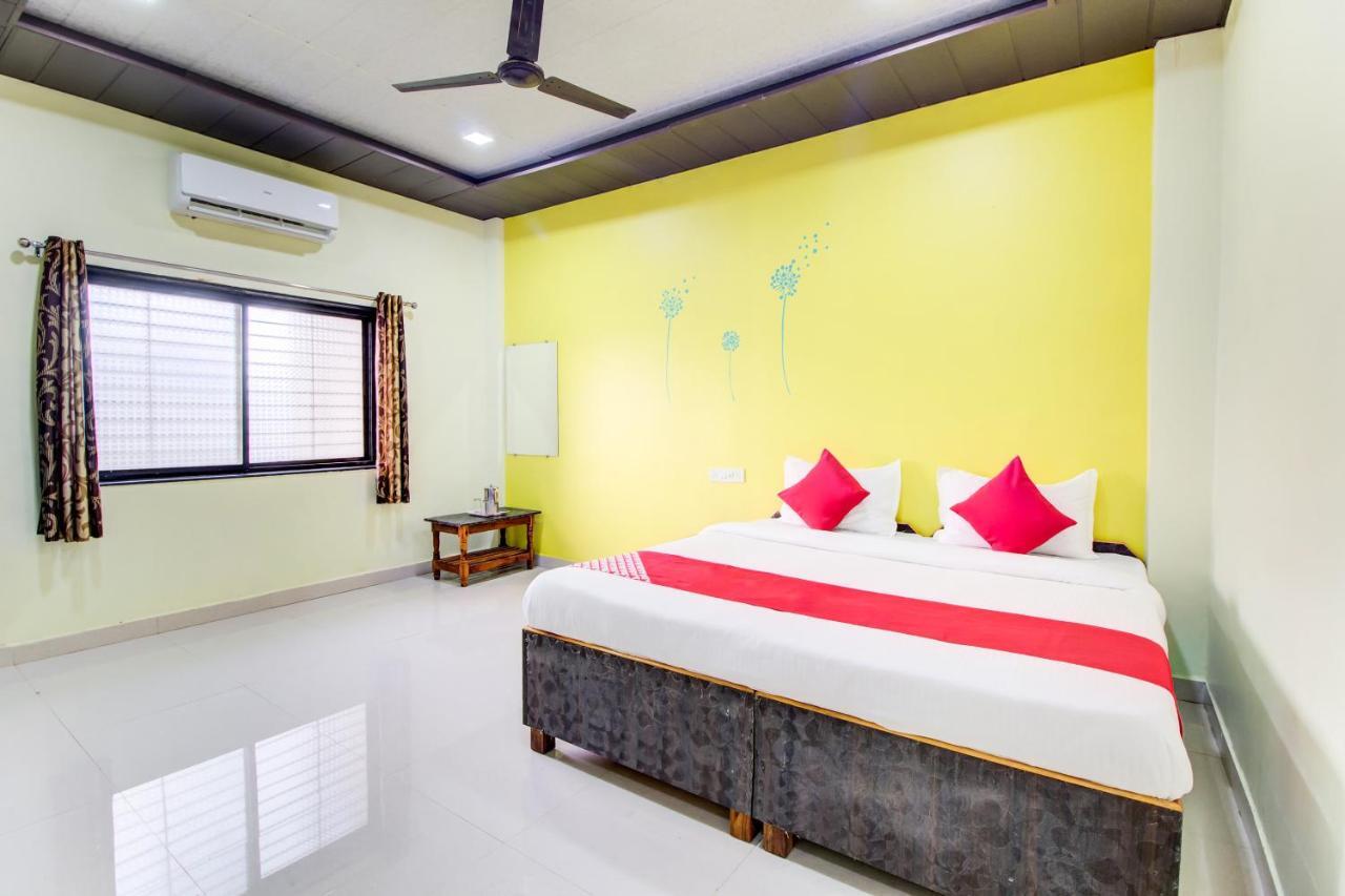 Oyo 48915 Chaitanya Green Park Hotel Vani Ngoại thất bức ảnh