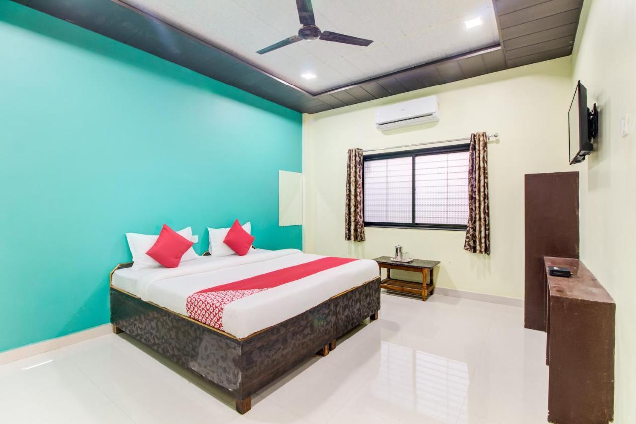 Oyo 48915 Chaitanya Green Park Hotel Vani Ngoại thất bức ảnh