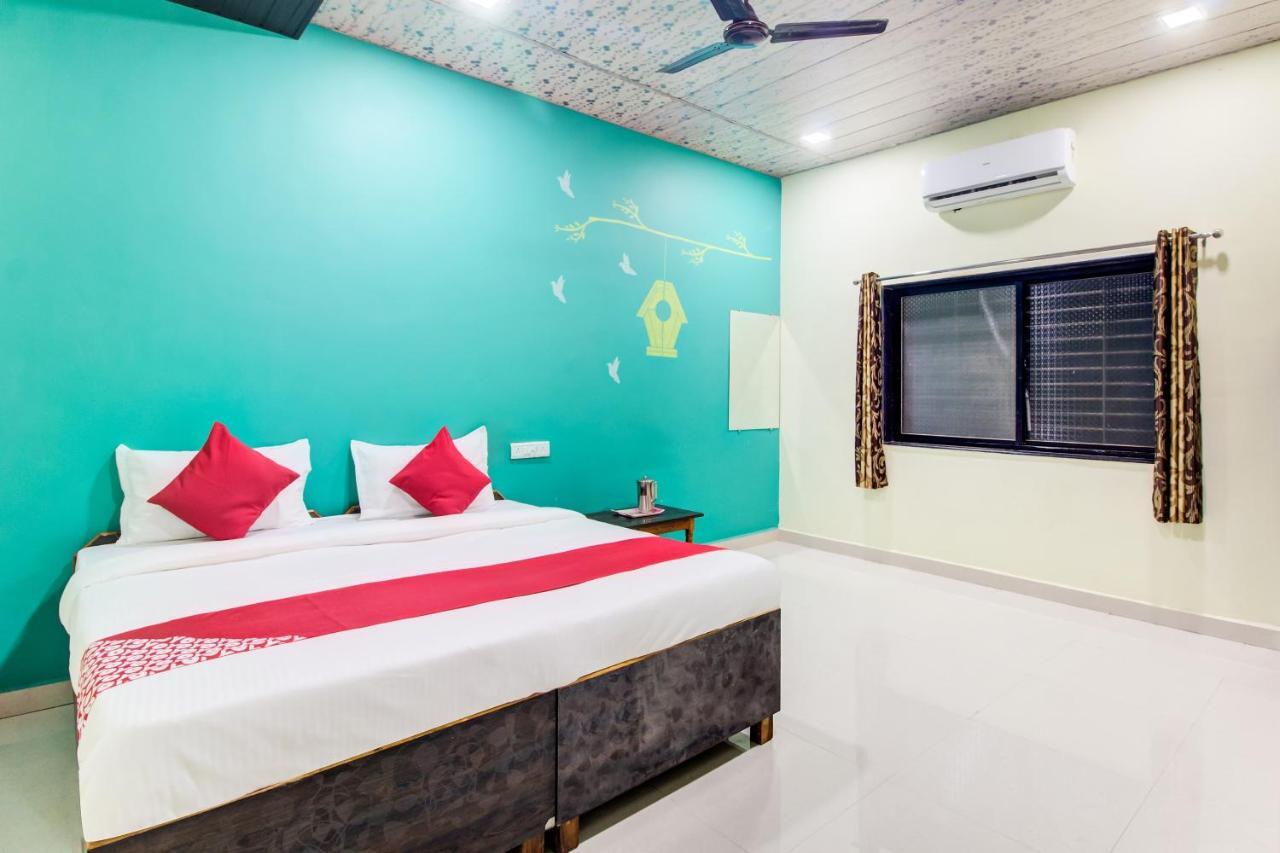 Oyo 48915 Chaitanya Green Park Hotel Vani Ngoại thất bức ảnh